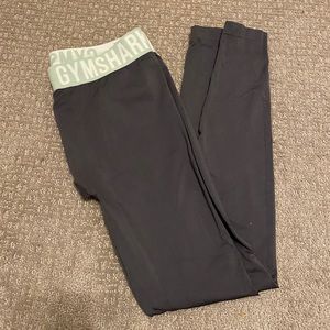Gymshark women’s leggings with waistband